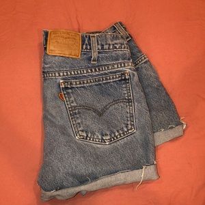 Levi mid rise denim shorts